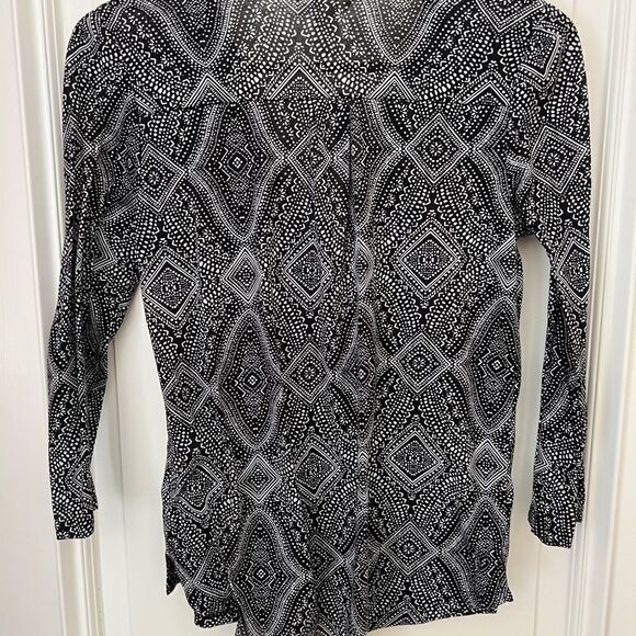 H&M blouse!!!  - Picture 2 of 4